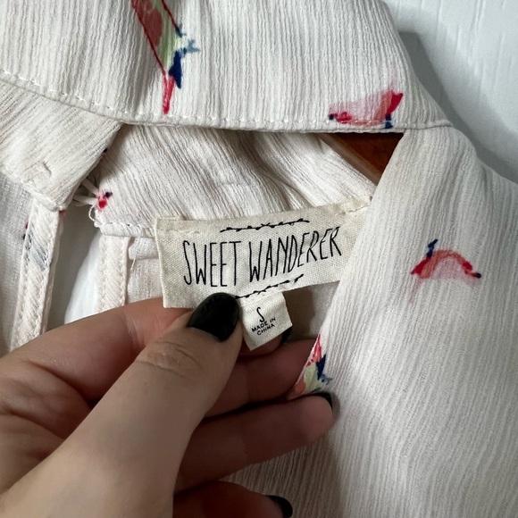Sweet Wanderer flutter cap sleeve key hole blouse top birds ivory white small - Picture 6 of 10